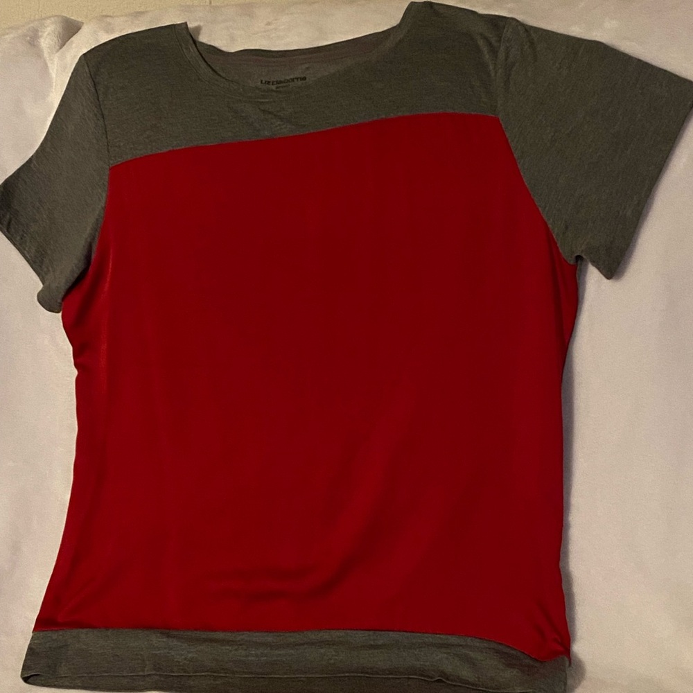 Brand: Liz Claiborne Sport, size: XL, dark gray short sleeve shirt w/red